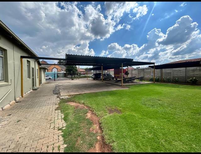 BUSINESS FOR SALE IN GEDULD